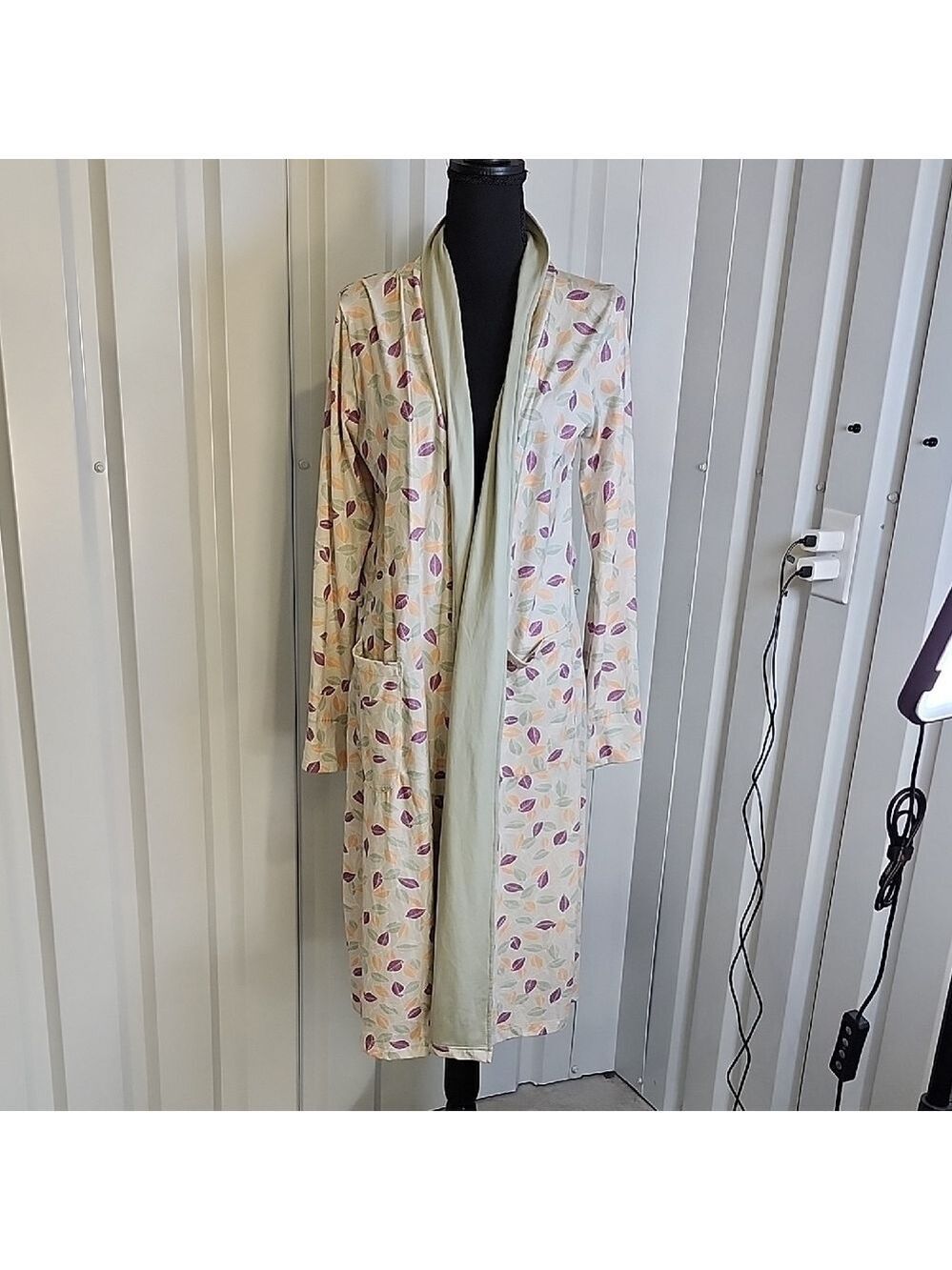 Amibo Floral Long Robe with Pockets Size 36/38 US Medium